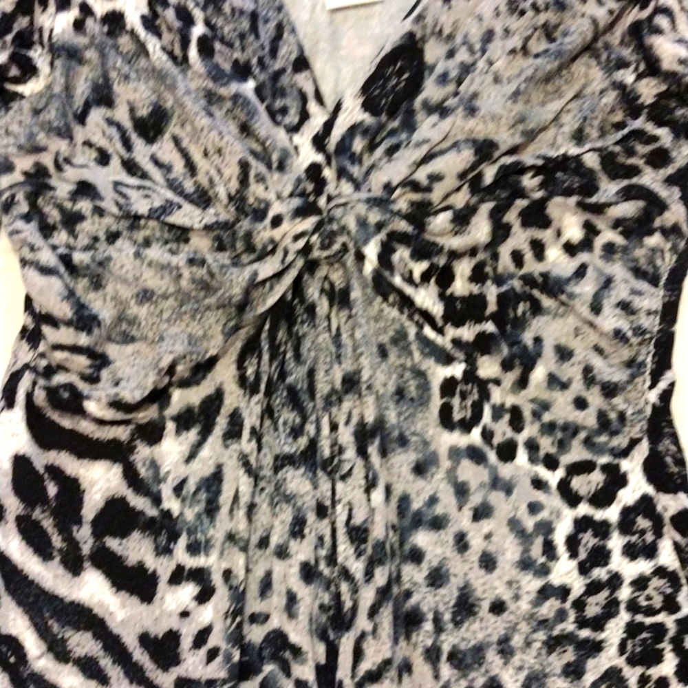 New York and company leaperd print half sleeve dre - Picture 5 of 10